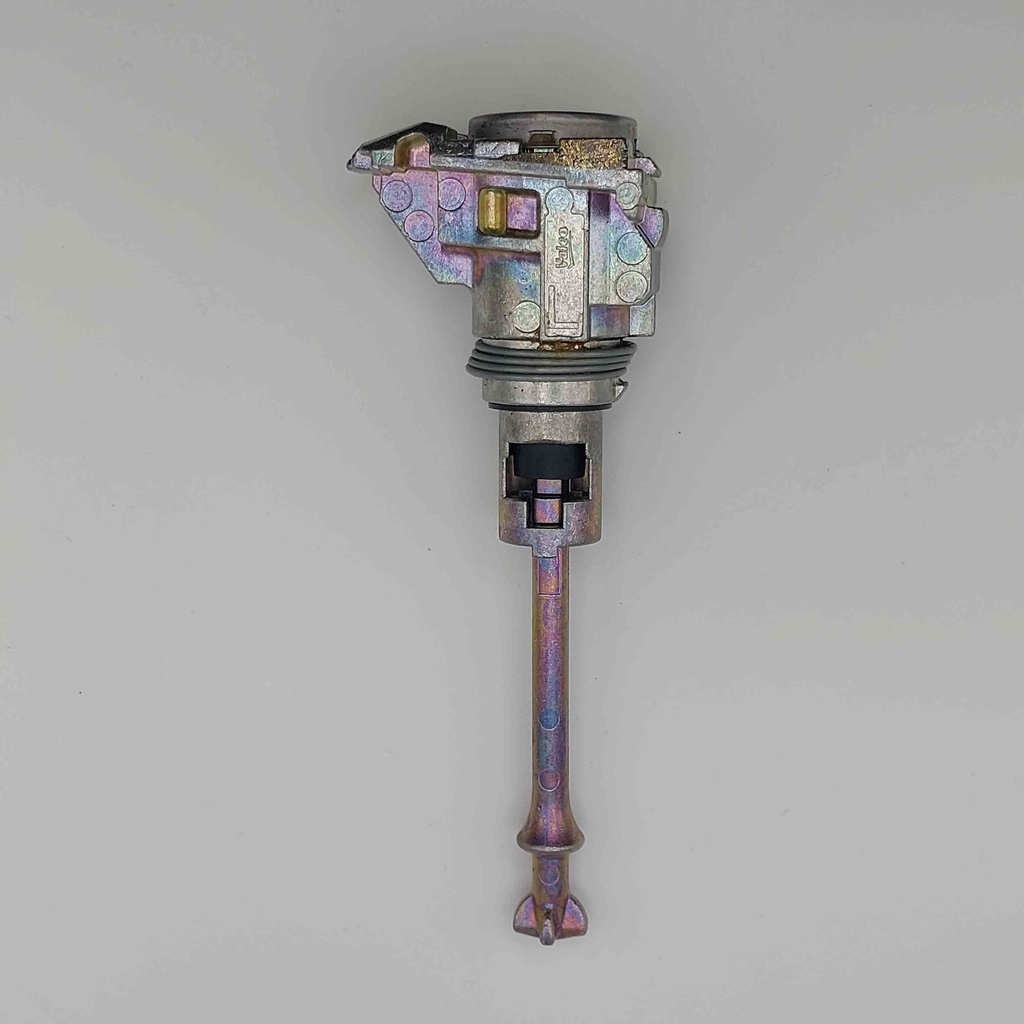 Serrure Toyota GAUCHE AVENSIS Mise au code et taillage inclus, à partir du code de clé ou d'une photo de la clé du véhicule