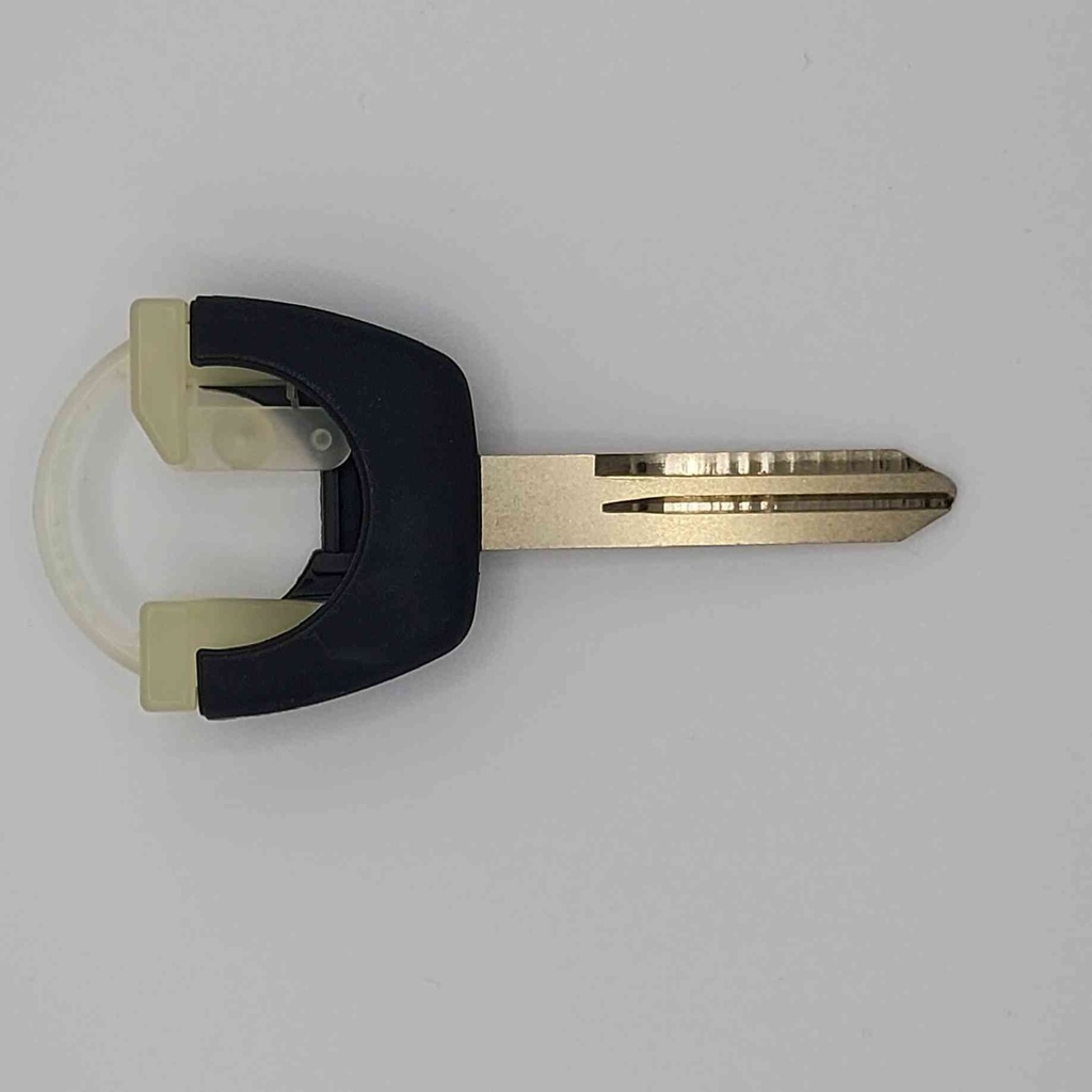 INSERT NISSAN NATS BLANC Mise au code et taillage inclus, à partir du code de clé ou d’une photo de la clé du véhicule