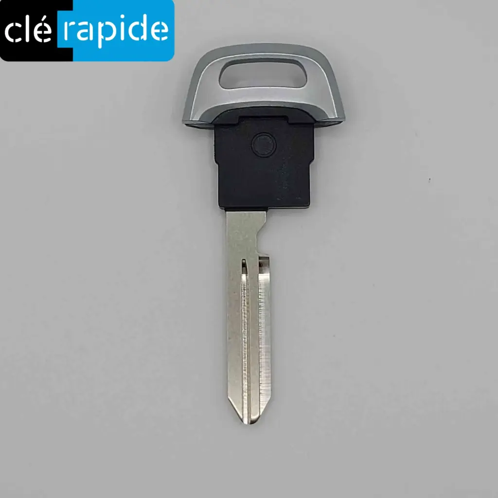 INSERIR NISSAN QASHQAI J12 Código e corte incluídos, a partir do código da chave ou foto da chave do veículo