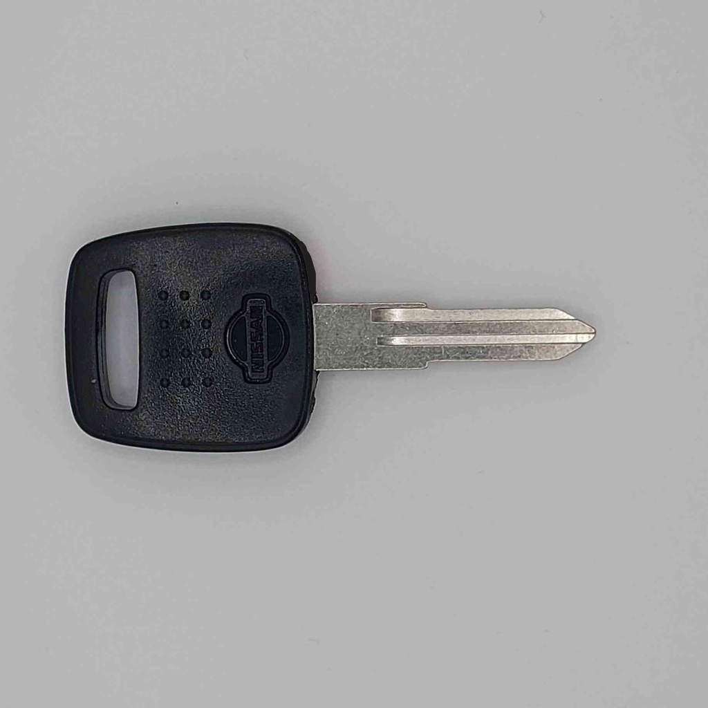 CLE NISSAN NATS ROUGE (5 CH) Mise au code et taillage inclus, à partir du code de clé ou d’une photo de la clé du véhicule