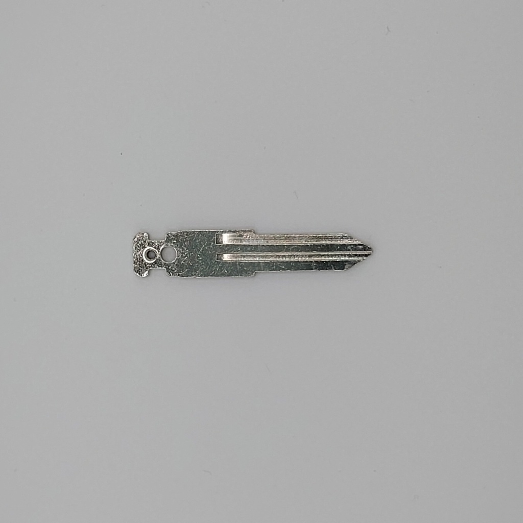 INSERT NISSAN SANS PUCE X Mise au code et taillage inclus, à partir du code de clé ou d’une photo de la clé du véhicule