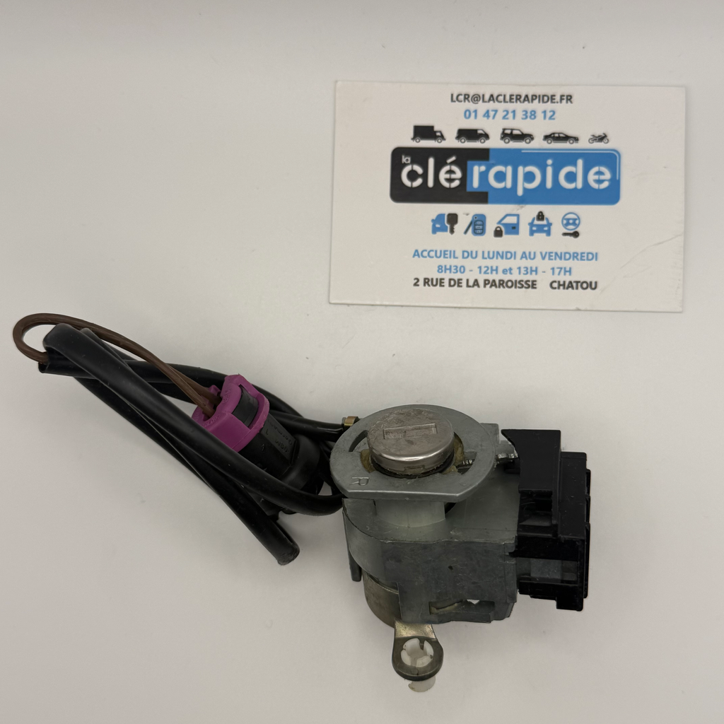 BARILLET DROIT AUDI A4 AVEC FONCTION DEGIVRAGE Mise au code et taillage inclus, à partir du code de clé ou d’une photo de la clé du véhicule