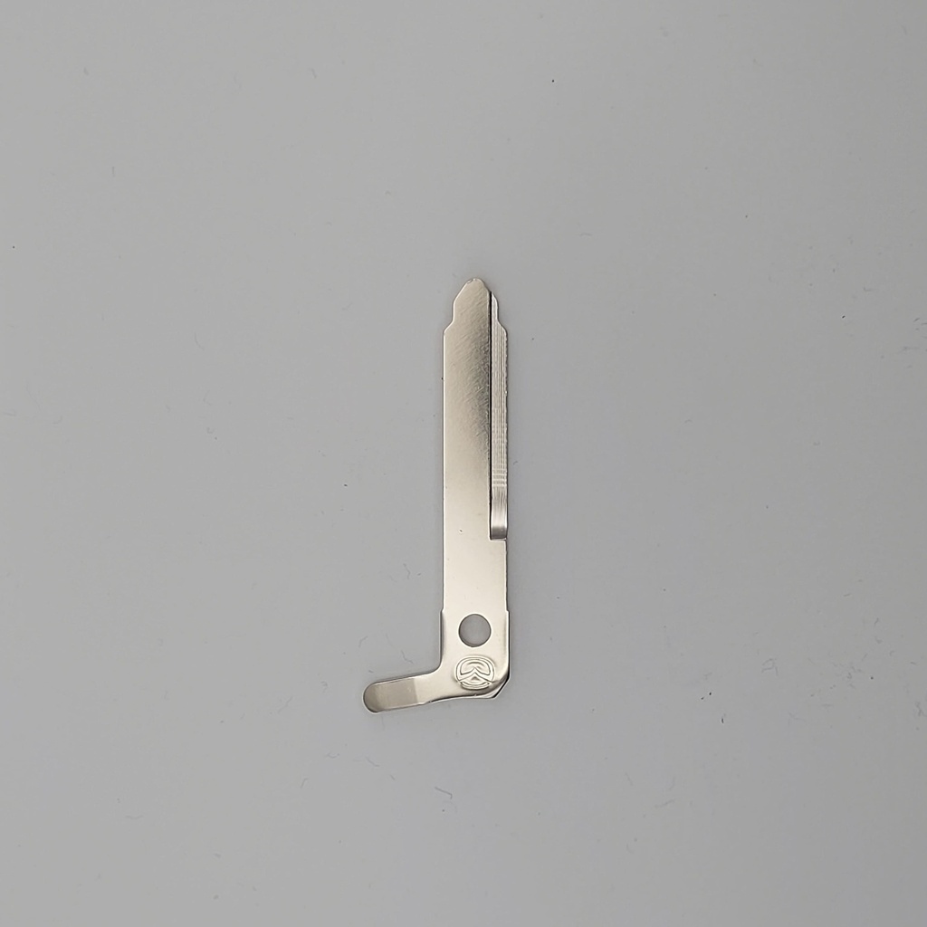 Insert Mazda 3, CX-5, CX-30, MX-5, MX-30 - clé insert à vérifier (gamme 2014+) Mise au code et taillage inclus, à partir du code de clé ou d'une photo de la clé du véhicule