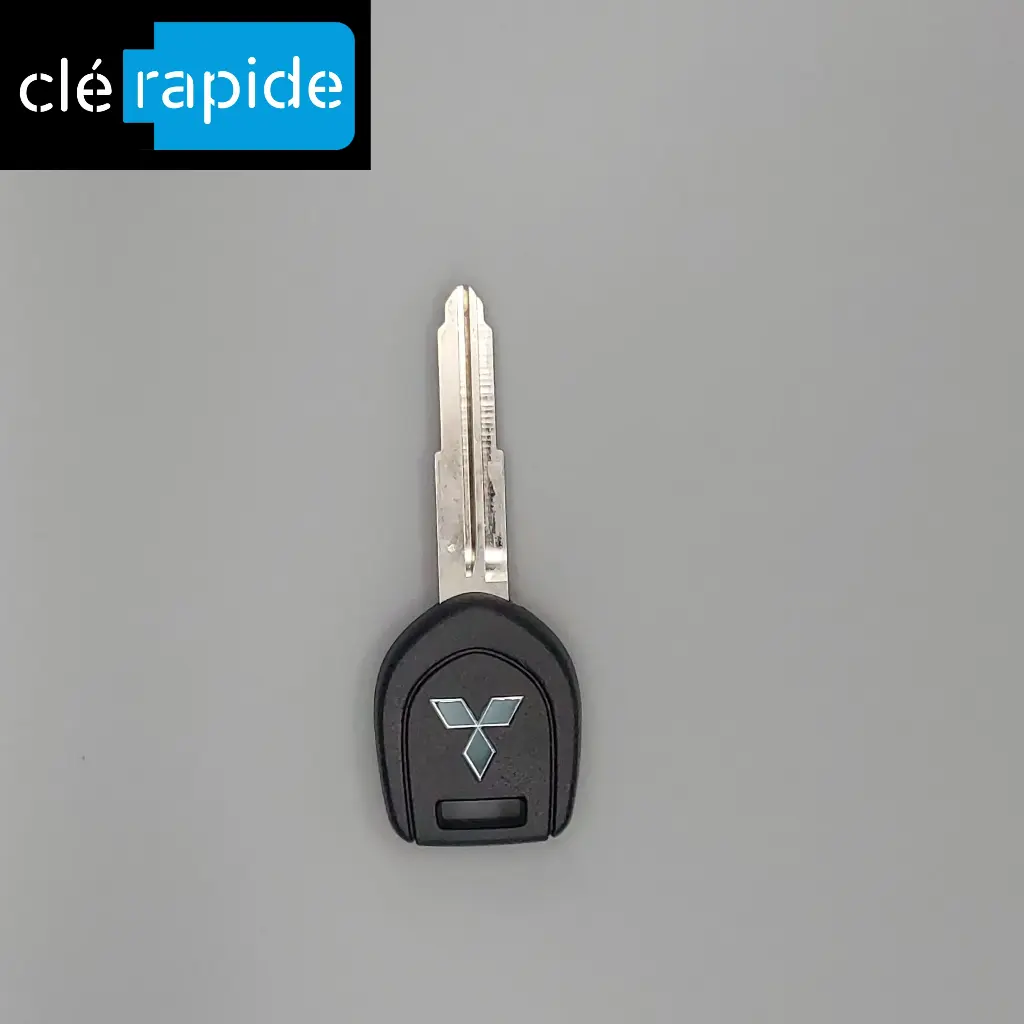 Clé Mitsubishi Outlander I à vérifier (2003-2006) Mise au code et taillage inclus, à partir du code de clé ou d'une photo de la clé du véhicule
