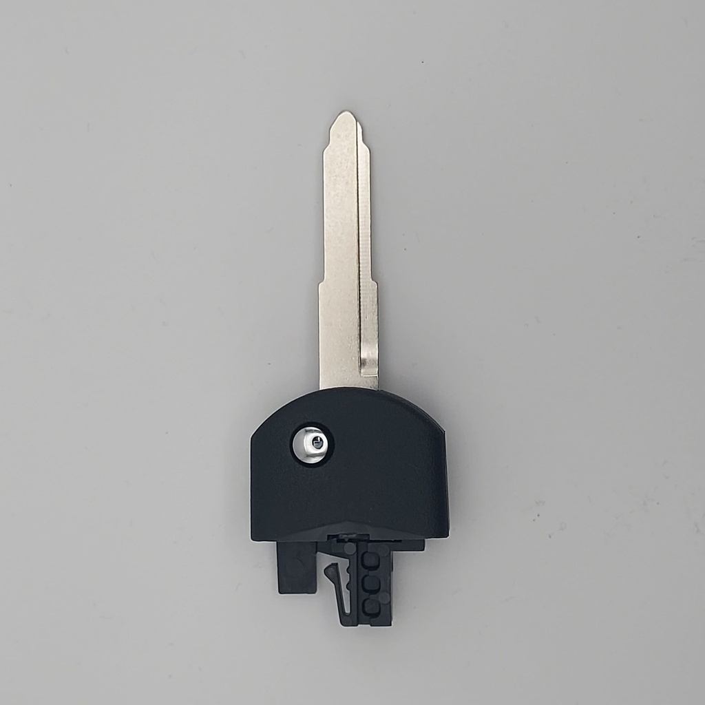 Insert Mazda 2/3/5/6/CX-7/CX-9/MX-5 III/RX-8 - clé insert 2007-2015 Mise au code et taillage inclus, à partir du code de clé ou d'une photo de la clé du véhicule