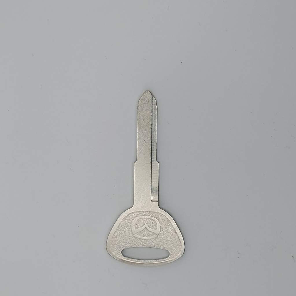 Clé Mazda MX-5 II (NB) - clé simple 1998-2005 Mise au code et taillage inclus, à partir du code de clé ou d'une photo de la clé du véhicule