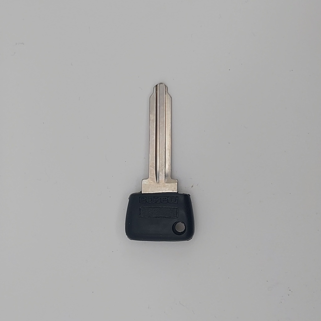 Clé Mazda 323 III (BF) - clé simple 1985-1989 Mise au code et taillage inclus, à partir du code de clé ou d'une photo de la clé du véhicule