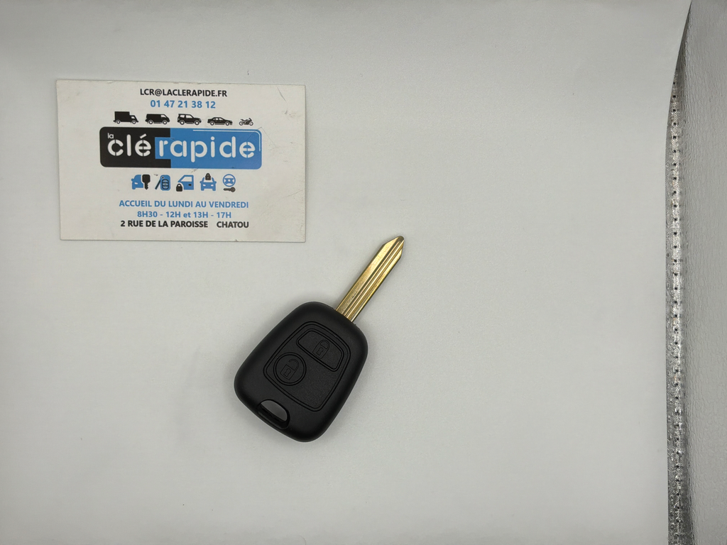Coque Citroen Berlingo / Saxo (fixe insert en croix) 1996 - 2008 2 boutons - OEM PSA9CS2B-FO