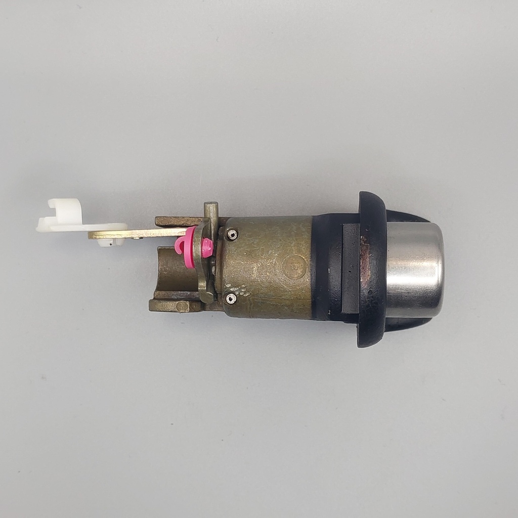 Serrure Renault DE COFFRE R19 Mise au code et taillage inclus, à partir du code de clé ou d'une photo de la clé du véhicule