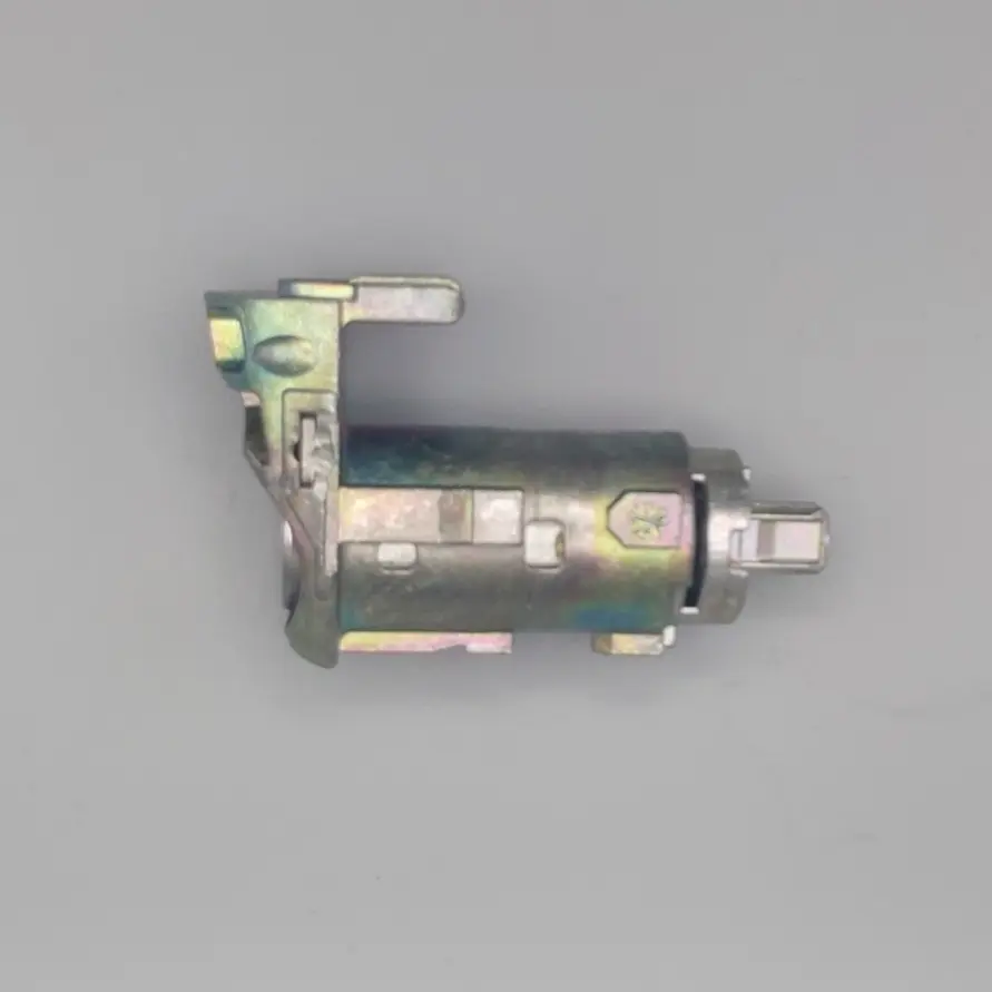 Serrure Fiat Renault Master 3 / Opel Movano B / Renault Trafic 3 X82 / NV400 / Kangoo 2 AR / Fiat Talento (verrou de porte) 2010-2024 Mise au code et taillage inclus, à partir du code de clé ou d'une photo de la clé du véhicule