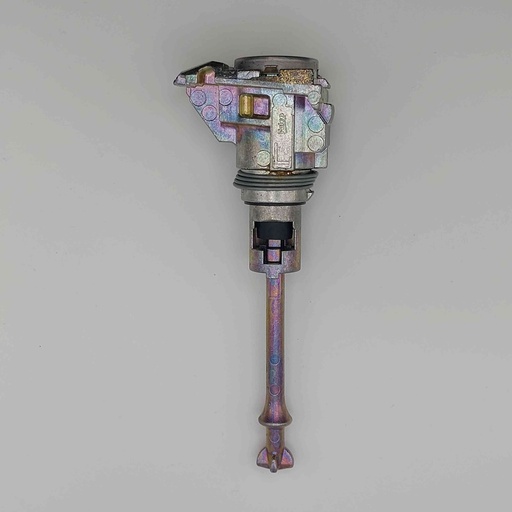 [6905205050] Serrure Toyota GAUCHE AVENSIS Mise au code et taillage inclus, à partir du code de clé ou d'une photo de la clé du véhicule