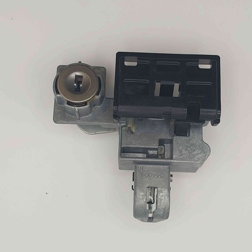 [6905660120] VIDE POCHE LEXUS LX470     C3