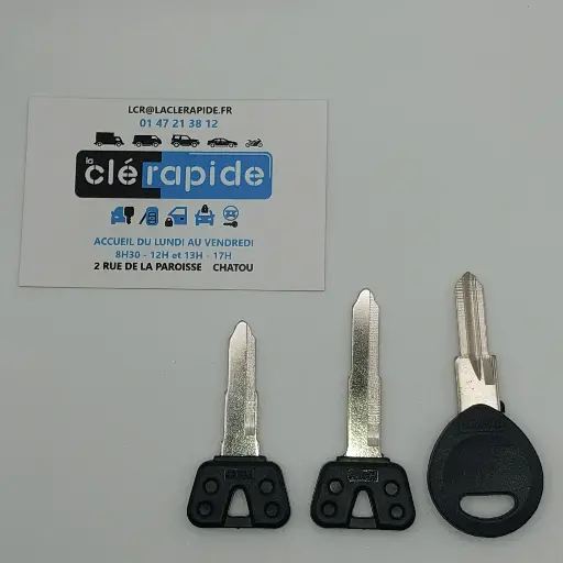 [CMY] SIMPLE MBK/YAMAHA MOTORCYCLE SCOOTER KEY WITHOUT TRANSPONDER Code and cutting included, from the key code or a photo of the vehicle key