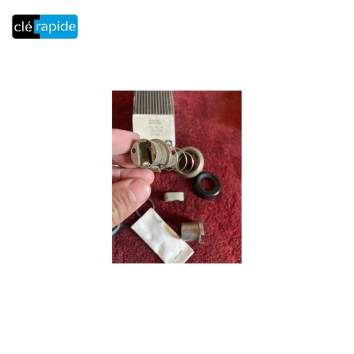[4637584] CHRYSLER TAILGATE BARREL Upgrading and cutting included, from the key code or a photo of the vehicle key